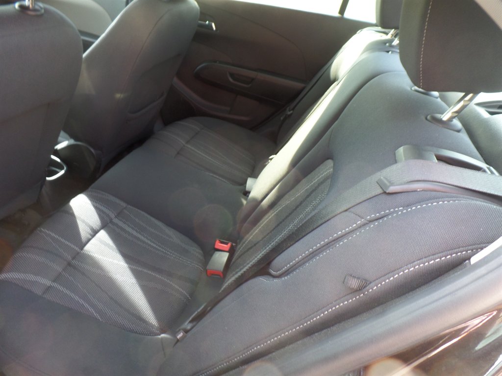 2015 Chevrolet Sonic LT - Photo 9