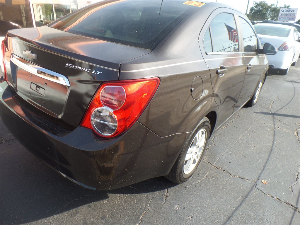 2015 Chevrolet Sonic LT - Photo 6