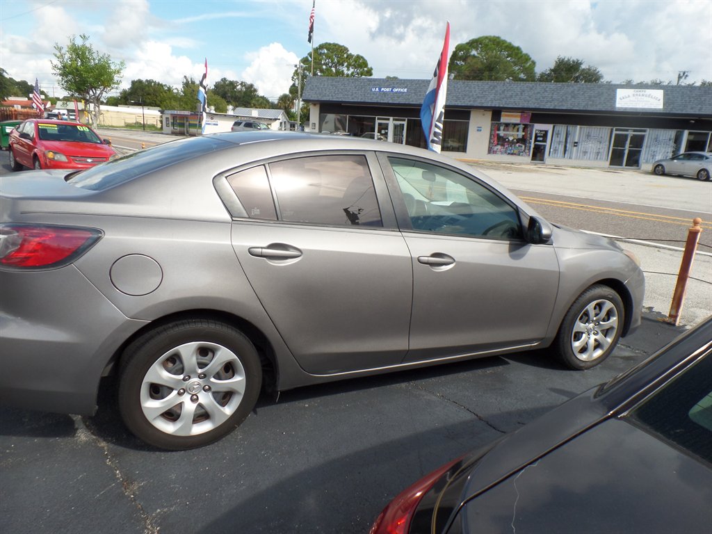 Mazda Mazda3 photo 5