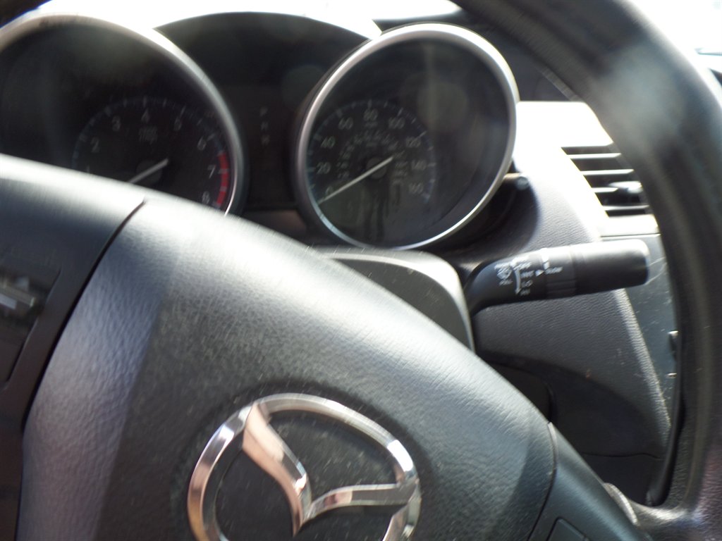Mazda Mazda3 photo 12