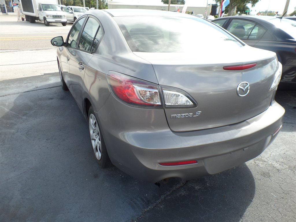 Mazda Mazda3 photo 8