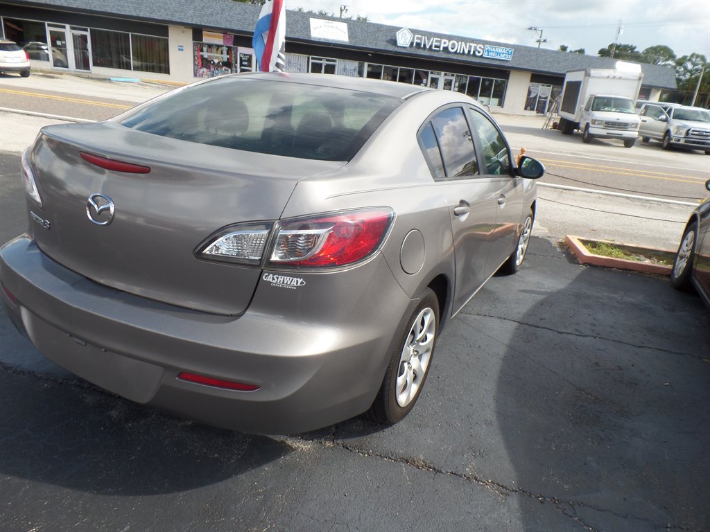 Mazda Mazda3 photo 6