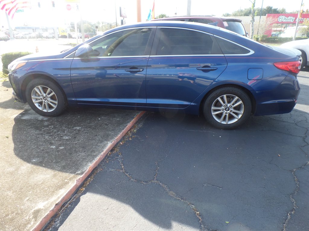 2016 Hyundai Sonata SE's photo