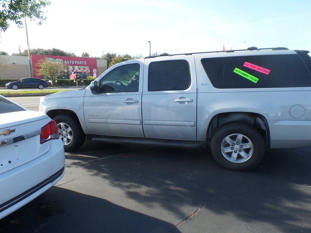 2013 GMC Yukon XL SLT's photo