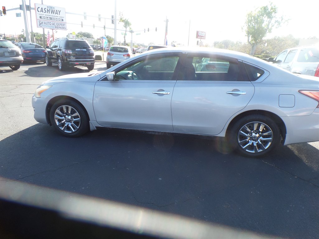 2013 Nissan Altima Sedan S